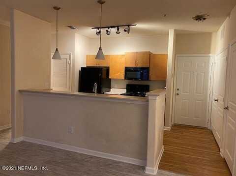 8290 GATE Parkway unit: 1311, Jacksonville, FL 32216