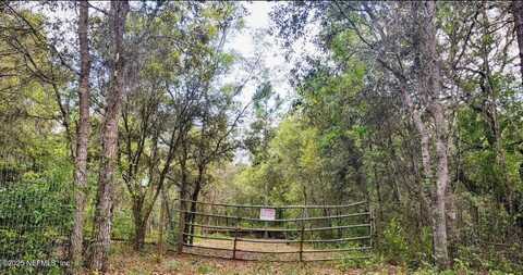 139 SLEEPY HOLLOW Drive, Interlachen, FL 32148
