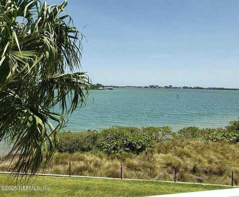 3 HARBOUR ISLE Drive E unit: 204, Fort Pierce, FL 34949
