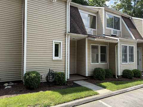 30 De Bera Lane, Stamford, CT 06902
