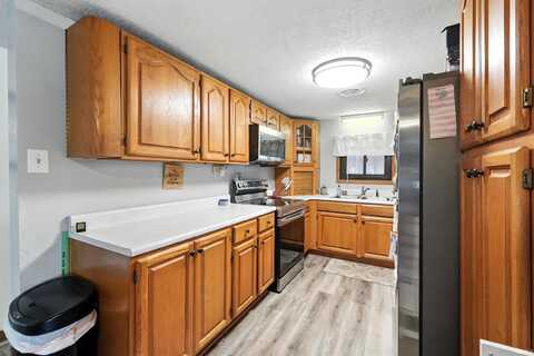 1417 E 720 S, Wolcottville, IN 46795