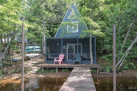 19 Green Point Road, Colton, NY 13625