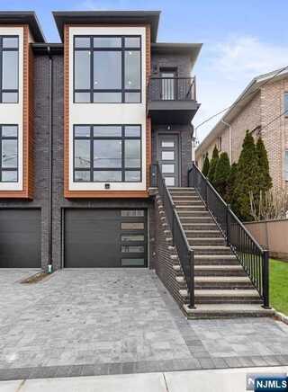 366 Nelson Avenue B, Cliffside Park, NJ 07010