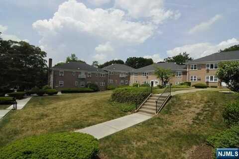 5 Heights Road M-1, Ridgewood, NJ 07450