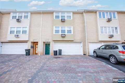 186 Park Street, East Orange, NJ 07017