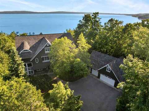 641 Arrowhead Shores, Petoskey, MI 49770