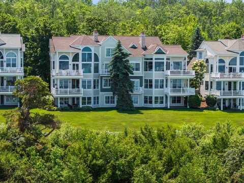 3232 Cliffs, Bay Harbor, MI 49770