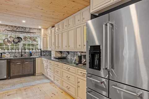 15 Pepperell Road, Brookline, NH 03033
