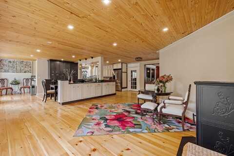 15 Pepperell Road, Brookline, NH 03033