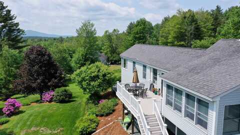 85 Farwell Lane, New London, NH 03257