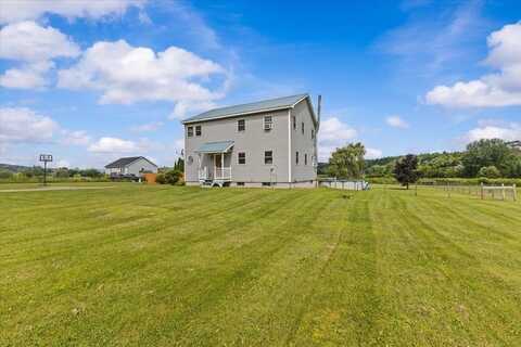 580 River Road, Cambridge, VT 05464