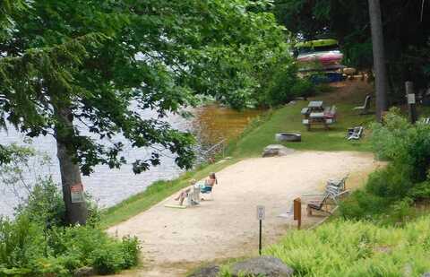 62 Collins Landing Road, Weare, NH 03281