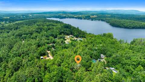 70 Meredith Lane, Barnstead, NH 03225