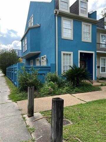 2100 NAPOLEON Avenue, New Orleans, LA 70115