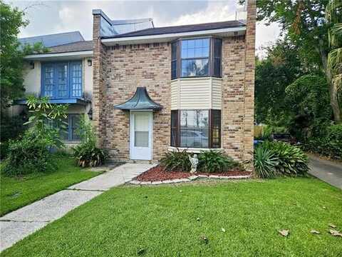 302 ORMOND MEADOWS Drive, Destrehan, LA 70047