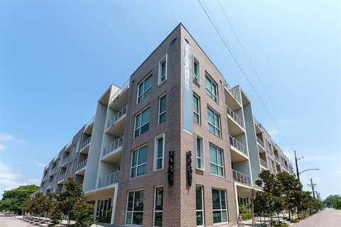 900 BARTHOLOMEW Street, New Orleans, LA 70117