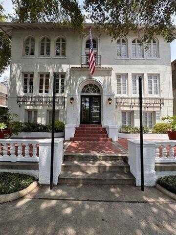 1507 NAPOLEON Avenue, New Orleans, LA 70115