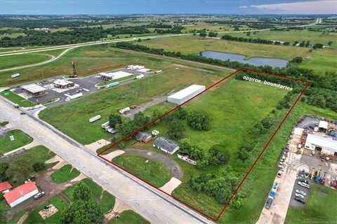 1301 S Chouteau Avenue, Chouteau, OK 74337
