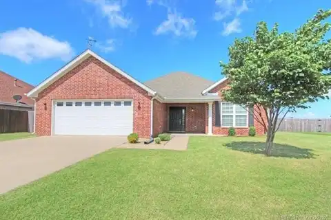915 Terri Drive, Bartlesville, OK 74006