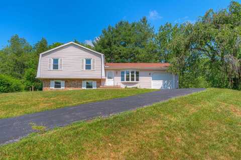 207 WOODBINE Drive, Blacksburg, VA 24060