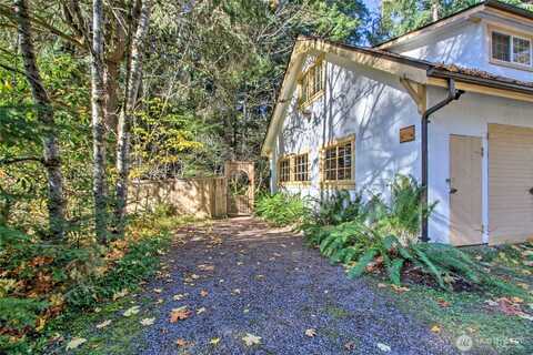 33823 SR 706 3, Ashford, WA 98304