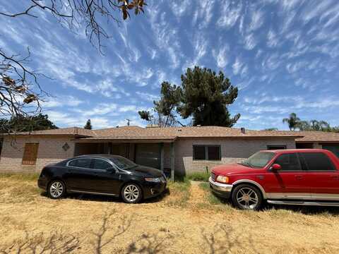 5561 Indianapolis Avenue E, Fresno, CA 93727