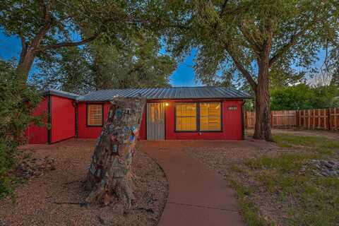 2708 CAMPBELL Road NW, Albuquerque, NM 87104