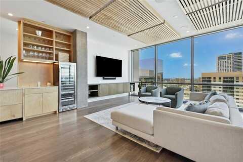 2200 Victory Avenue, Dallas, TX 75219
