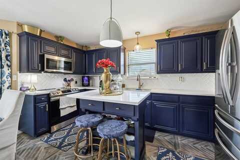 7004 Spoonbill Court, Arlington, TX 76002