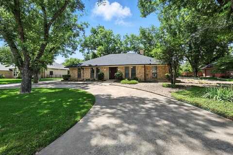 7205 Westover Drive, Granbury, TX 76049