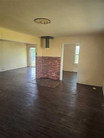 164 Broken Arrow, Comanche, TX 76442