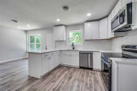2422 Morgan Street, Irving, TX 75062