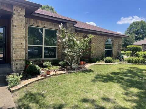 2202 Ember Lee Drive, Garland, TX 75040