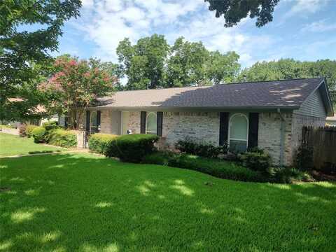 3817 Crestpark Drive, Farmers Branch, TX 75244