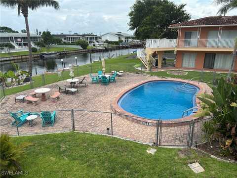 879 SE 46th Lane unit: 8, Cape Coral, FL 33904