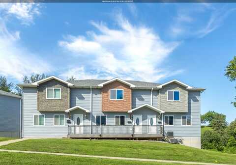 2803 Stone Park Blvd., Sioux City, IA 51104