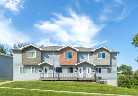 2803 Stone Park Blvd., Sioux City, IA 51104