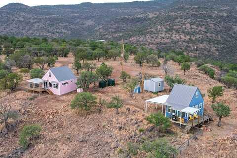 102/104 Low Meadow Point, Fort Davis, TX 79734