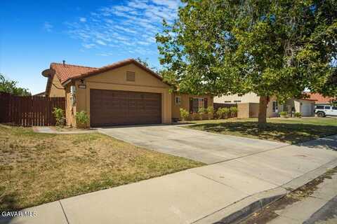4034 E Avenue R6, Palmdale, CA 93550