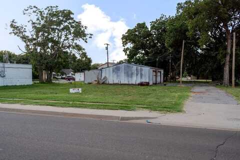 715 W 3rd Street, Elk City, OK 73644