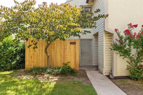 830 Cardinal Creek Boulevard, Norman, OK 73072