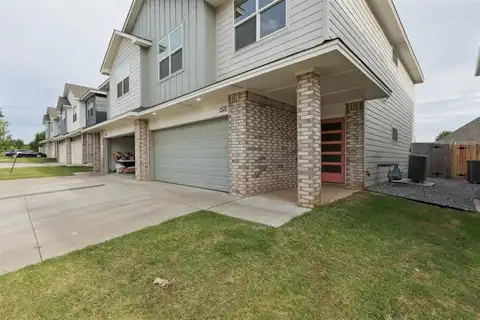 8917 NW 109th Lane, Oklahoma City, OK 73162