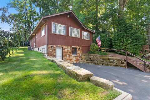 10598 CHEROKEE Trail, Conneaut Lake, PA 16316