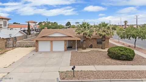 11353 Bunky Henry Lane, El Paso, TX 79936