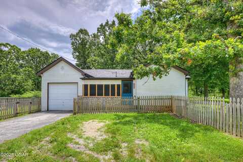 7341 Elm Drive, Joplin, MO 64804