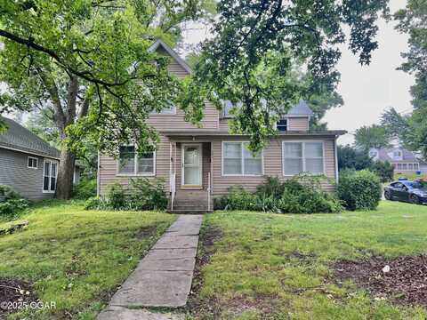303 E Centennial Avenue, Carthage, MO 64836