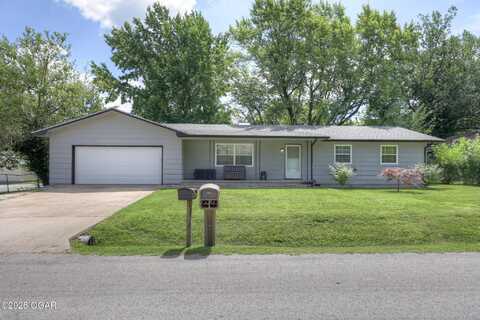 101 S Bobbie Smith Street, Diamond, MO 64840