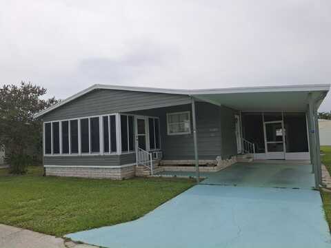 41227 Whitmer Dr, Zephyrhills, FL 33540