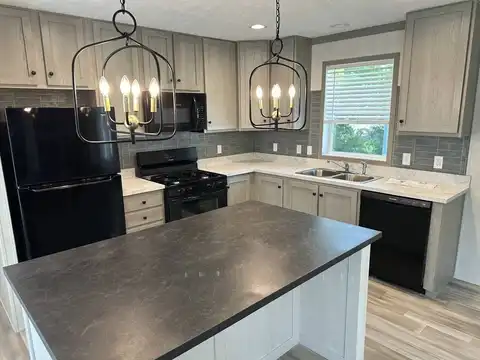 9615 Anchor Dr., Clio, MI 48001