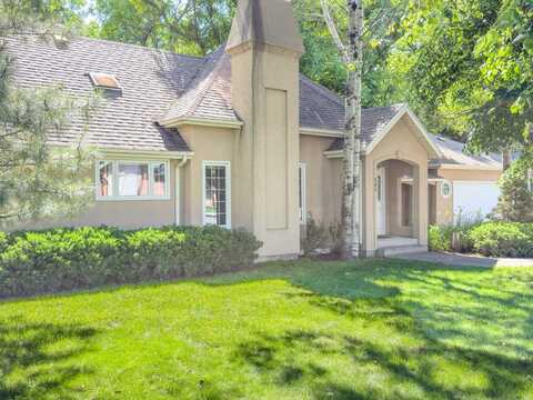 305 S Interocean Avenue, Holyoke, CO 80734